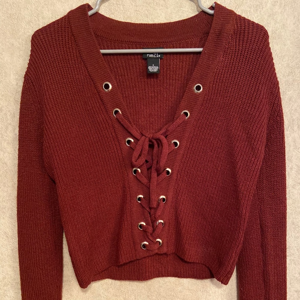 Long sleeve cropped sweater